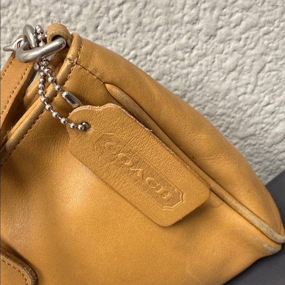 Vintage Coach Unlined Light Brown Leather Crossbody Bag- 9154 - Picture 2 of 11